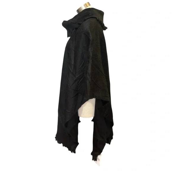 NWT Pokoloko Cowl Neck Poncho Shawl Black "Ink Tartan" One Size - Picture 8 of 14